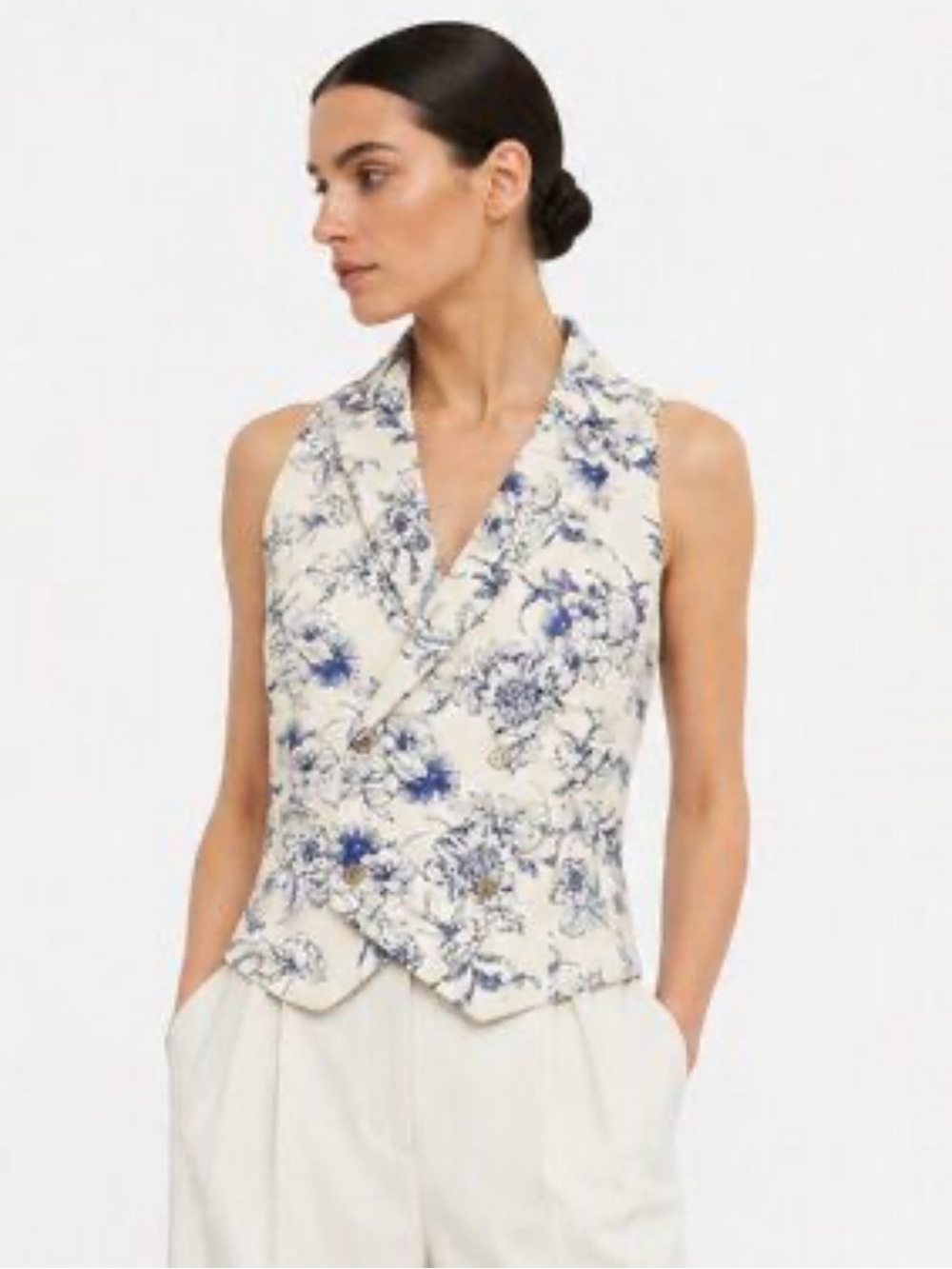 Floral Sleeveless V-Neck Tailored Vest - Cream & Blue